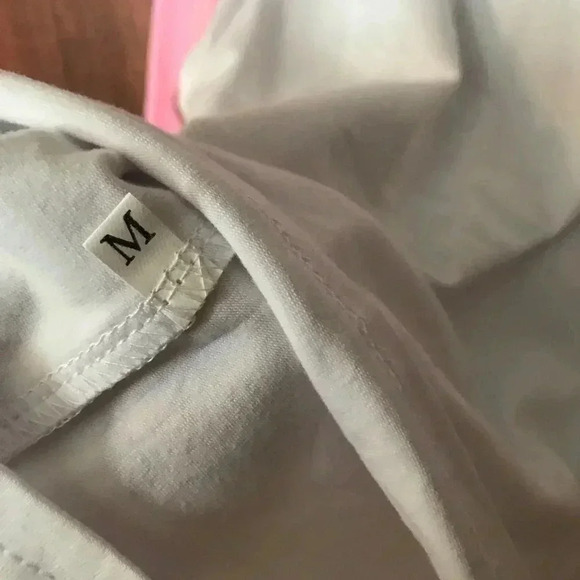 White pink T-shirt ruffle sleeves size M - Picture 3 of 5